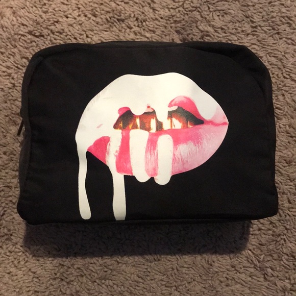 Kylie Cosmetics Other - ⭐️HOST PICKED⭐️ KYLIE COSMETICS Makeup Bag